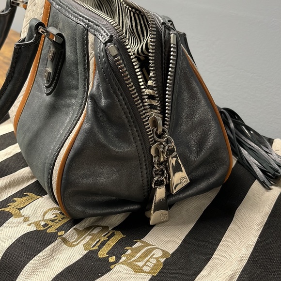 L.A.M.B. Aviano satchel, frosted silver leather, like new condition - Picture 12 of 13